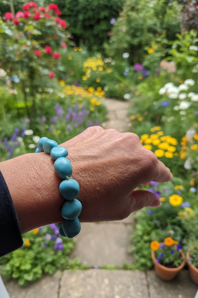 Natural Turquoise Tumble Stone Elasticated Bracelet with Gift Pouch
